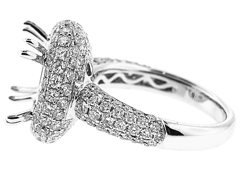 Round Halo Diamond Engagement Ring in 18K White Gold