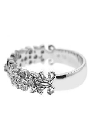 Milgrain Filigree Band with Bezel and Prong Set Round Diamonds in 18k White Gold