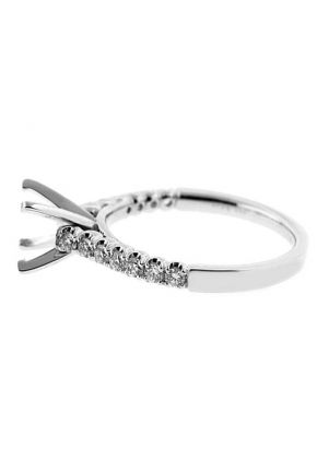 Single row Thin Semi Mount Diamond Engagement Ring