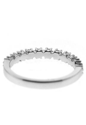 Single Row Band with Round Diamonds Surrounded by Prongs in 18k White Gold
