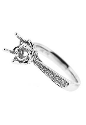 Graduating Shank Decorated Crown Semi Mount Diamond Engagement Ring in 18k White Gold
