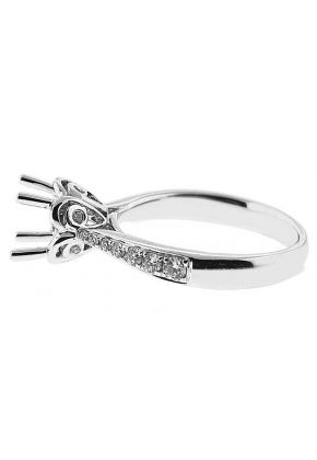 Graduating Shank Decorated Crown Semi Mount Diamond Engagement Ring in 18k White Gold