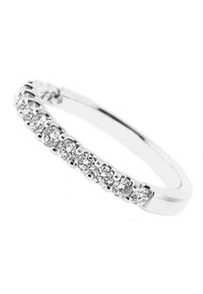 Single Row Micro Prong Set Wedding Band