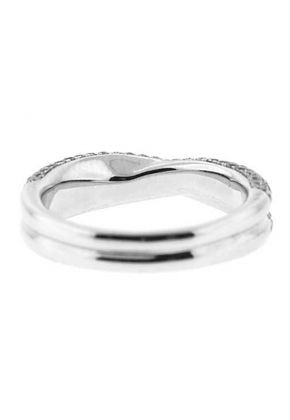 Crossover Band with Pav?? Set Round Diamonds in 18k White Gold