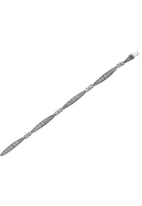 Bracelet with Graduated Sets of Round Diamonds Linked in 18k White Gold