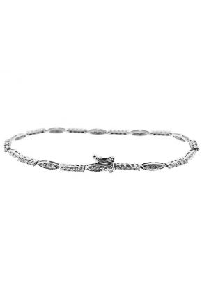 Tennis Bracelet with Preset and Prong Set Diamonds in 18k White Gold