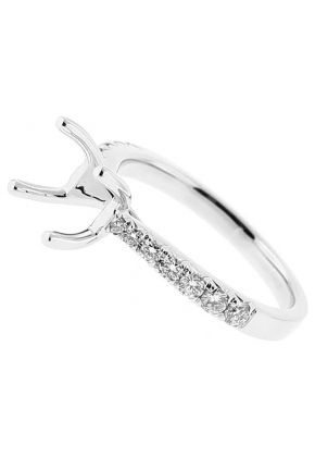 Semi-Mount 4 Prong Engagement Ring with Graduating Diamonds in 18k White Gold
