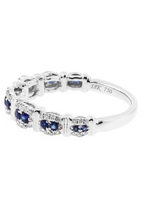 Ladies Sapphire Fashion Ring with Diamonds in 18kt White Gold