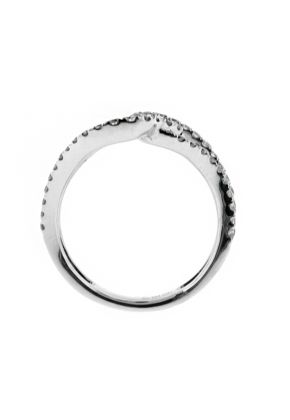 Fashion Interlocking Design of Diamond Right Hand Ring in 18kt White Gold