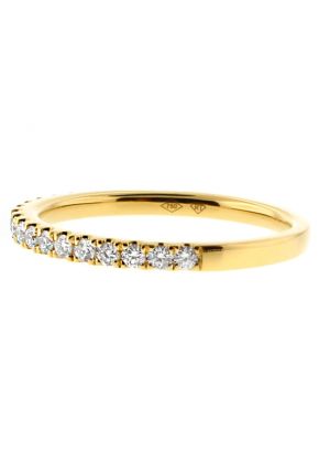Thin Prong Set Diamond Wedding Band Ring in 18kt Yellow Gold