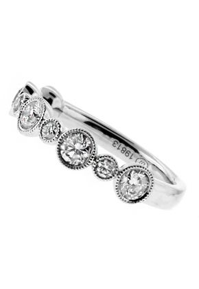 Single Row Small Large Alternating 9 Diamonds Bezel Set in 18kt White Gold