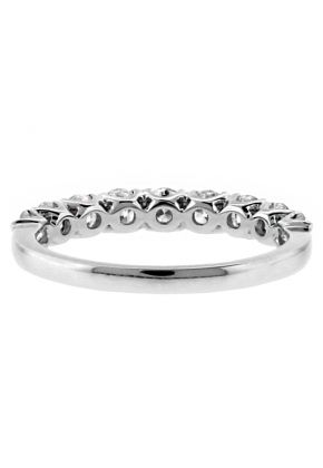 9 Stone Single Row Diamond Ring in 18kt White Gold