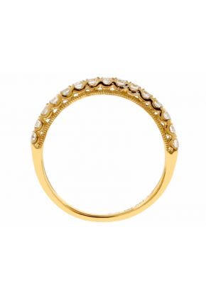 e Row Wedding / Anniversary Band with Scallop Design Between Diamonds in 18k Yellow Gold