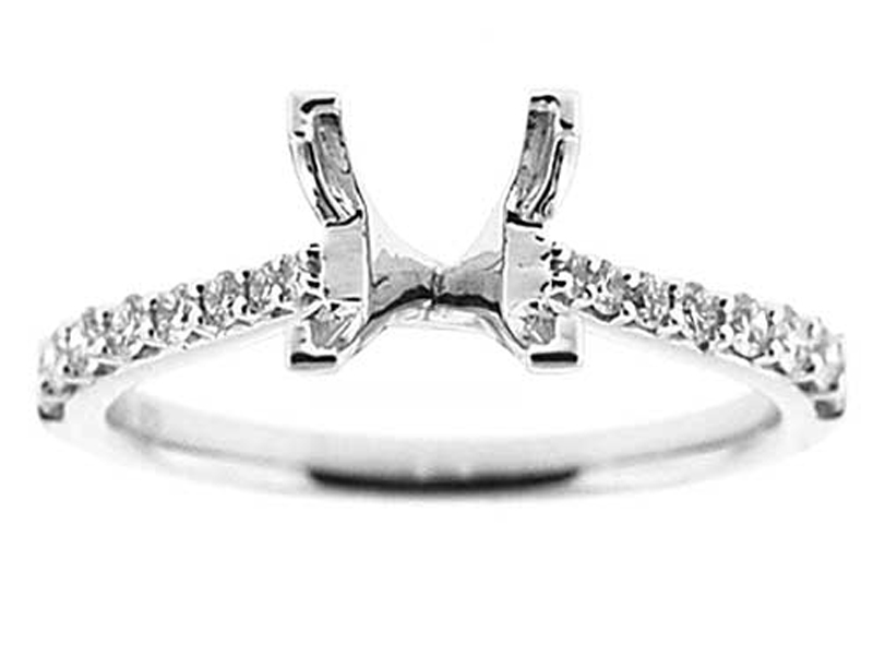 Graduating Thin Diamond Semi Mount Engagement Ring in 18k White Gold