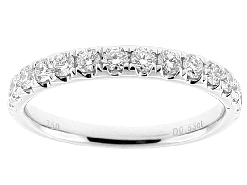 Ladies Single Row Wedding Band with Diamonds in 18kt White Gold