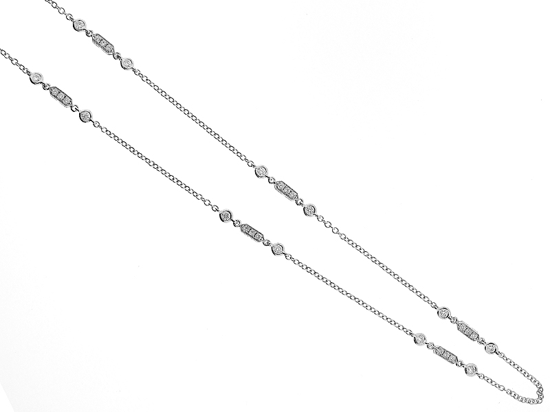 18k White Gold Necklace with Bezel and Preset Diamonds in 18k White Gold