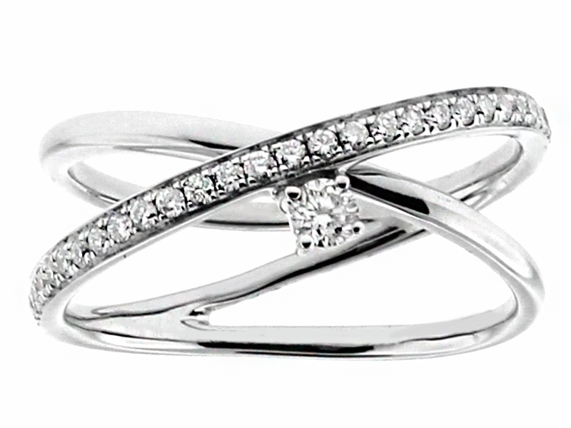 Ladies Criss-Cross Diamond Ring in 18kt White Gold