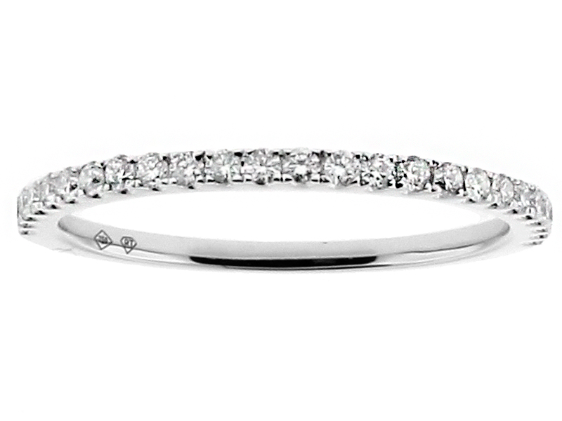 1.4mm Wide, Thin 25 Stone Ladies Diamond Wedding Band Ring in 18kt White Gold