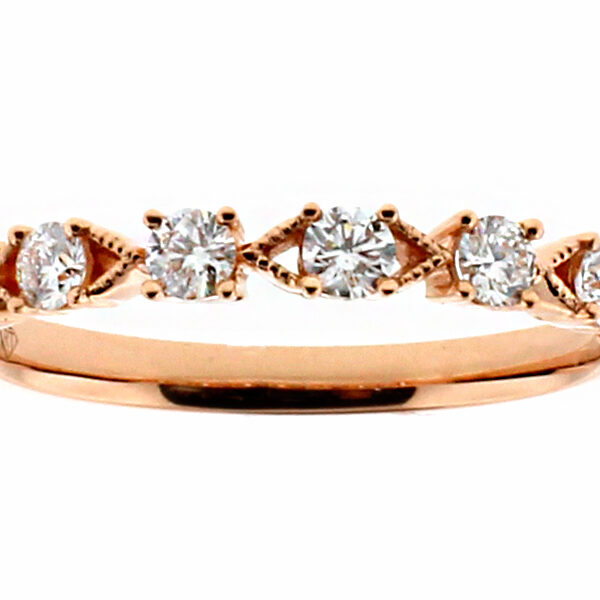 7 Stone, 2.5mm Ladies Diamond Ring with Milgrain Details in 18kt Rose Gold