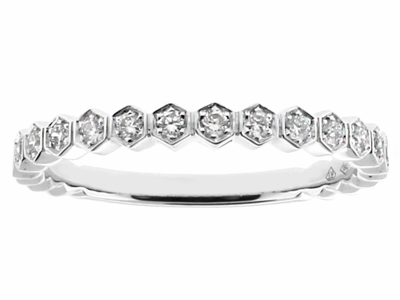 Hexagon Design 15 Stone Diamond Wedding Band Ring in 18kt White Gold