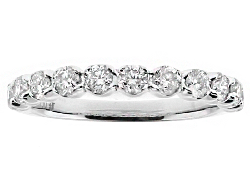 11 stone, 2.7mm Wide Ladies Single Row Diamond Wedding Band Ring in 18kt White Gold