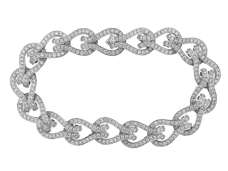 Link Style Bracelet with Interlocking Drop Design of Diamonds in 18k White Gold