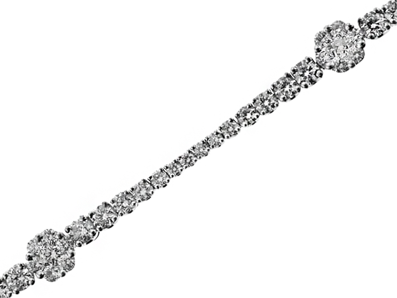 Ladies Tennis Bracelet with Diamonds in 18k White Gold