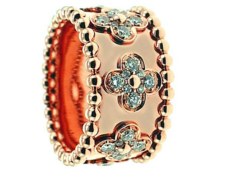 Clover Design Band with Round Diamonds and Beaded Milgrain Borders in 18k Rose Gold