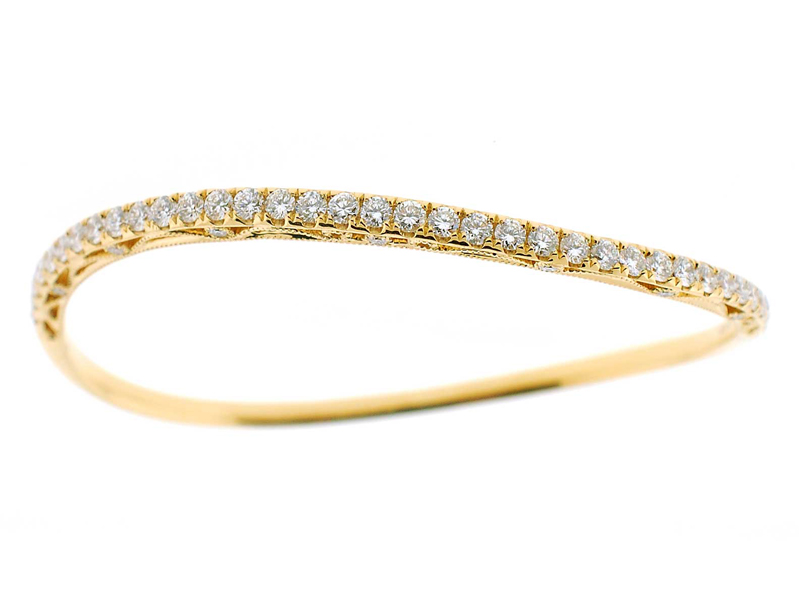 Curved Bangle with Round Diamonds in 18k Yellow Gold