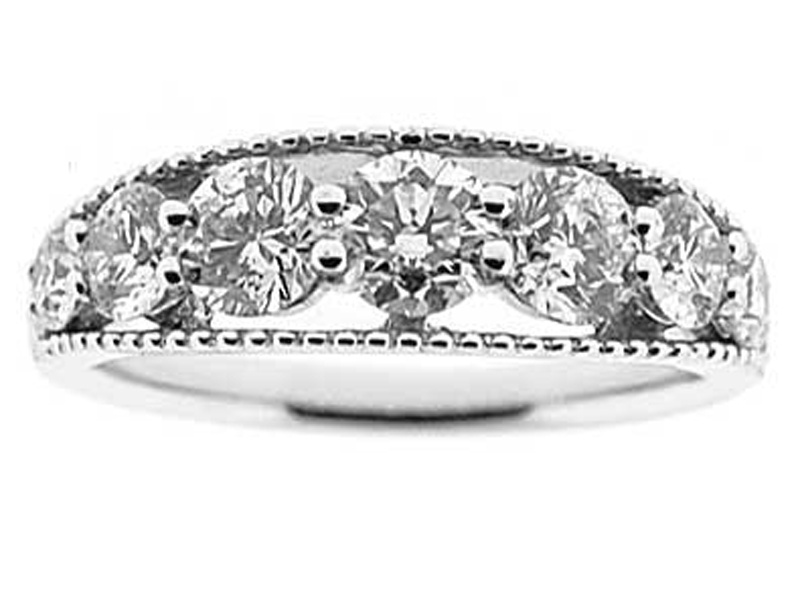 Graduated Prong-Set Band with Beaded Milgrain and Round Diamonds in 18k White Gold
